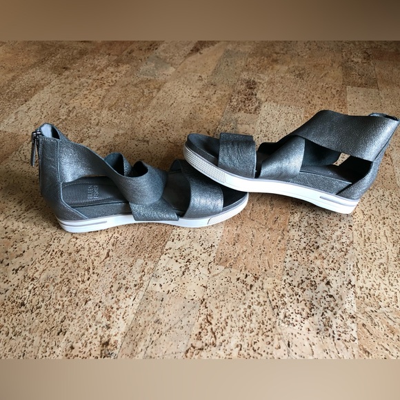 EILEEN FISHER 'Sport Plateau Sandals' Metallic Pewter Size 7 - Picture 5 of 8